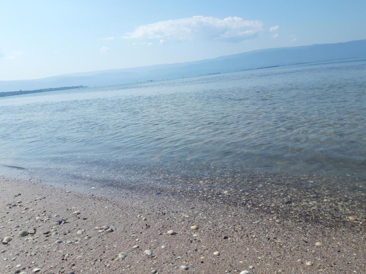 B&B Torre Del Lago 2 โฟเชวาราโน ภายนอก รูปภาพ