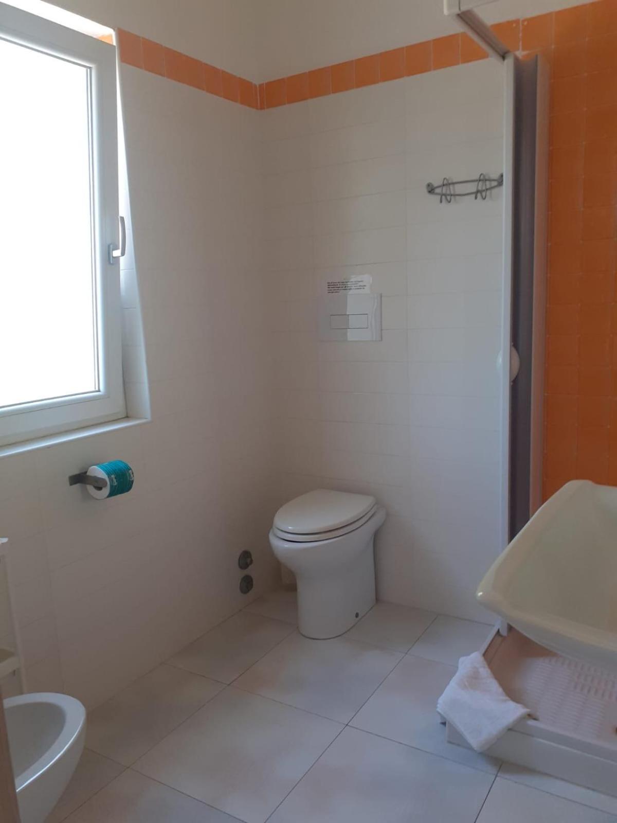 B&B Torre Del Lago 2 โฟเชวาราโน ภายนอก รูปภาพ